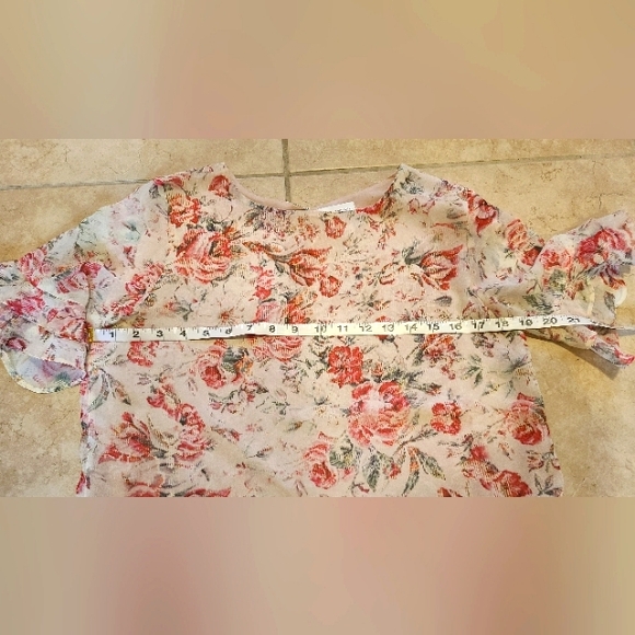 Adrienne Vittadini Ruffle Floral Top, Cream & Pink Floral, Small - Picture 5 of 9